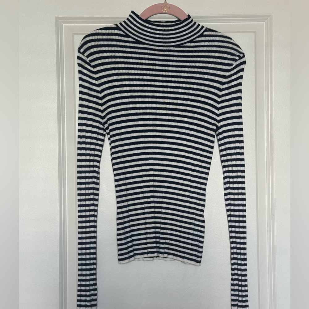 Abercrombie & Fitch Striped Mock Neck Sweater - Navy & White